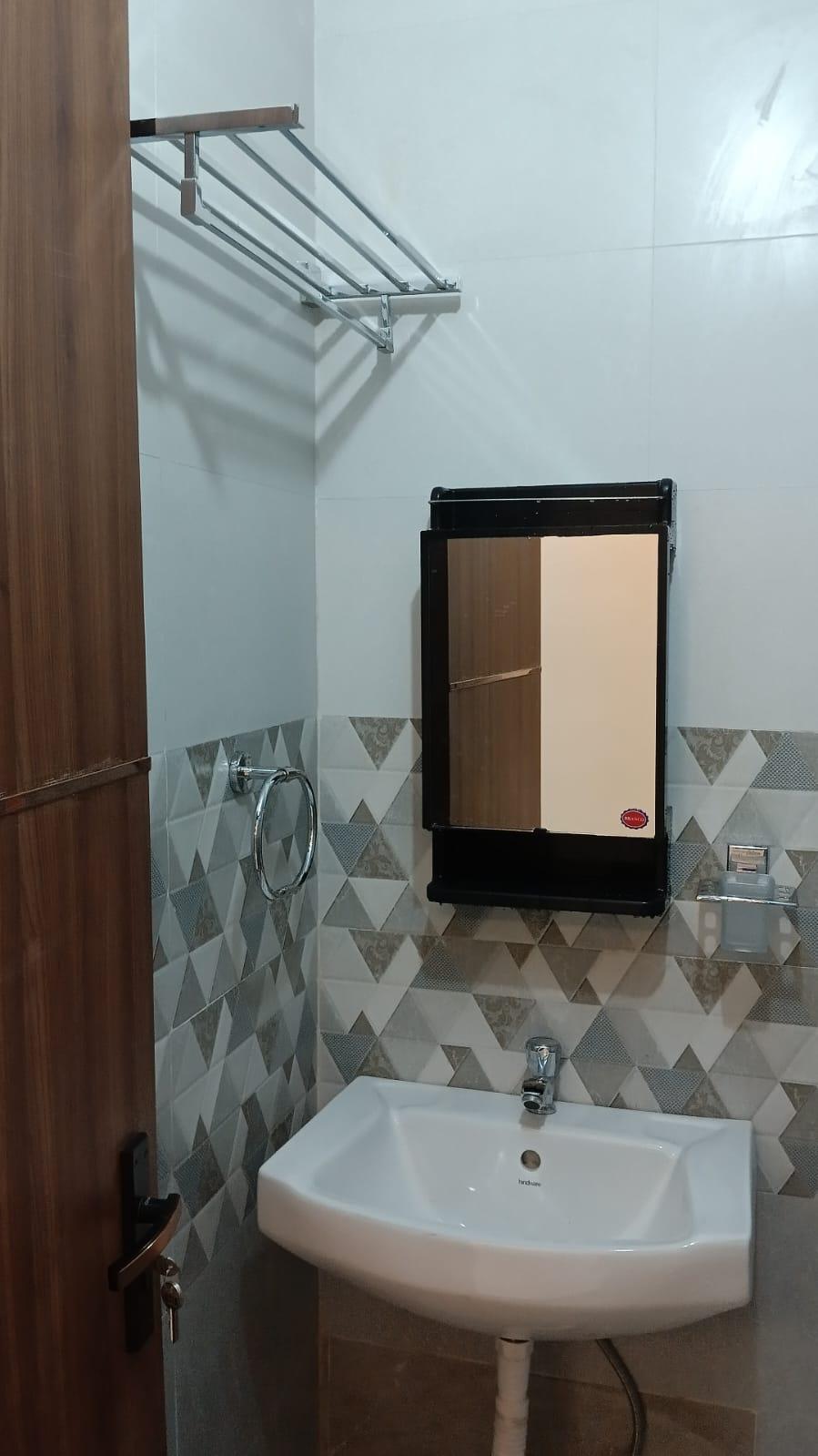 3bhk Flat is For Sale in Ranchi Bariatu Road at Bargain Road